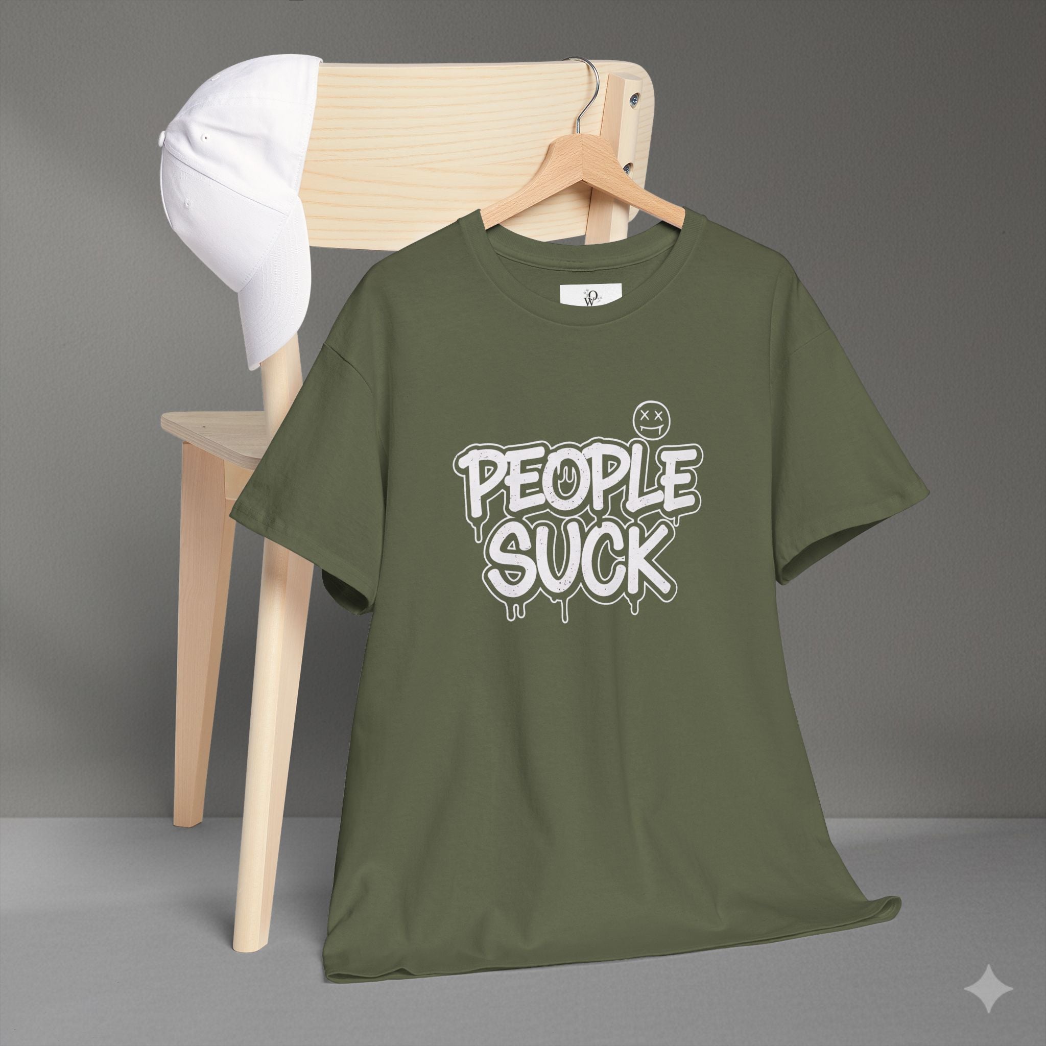 People Suck Graphic Tee — Edgy Streetwear T‑Shirt with Bold Graffiti Text